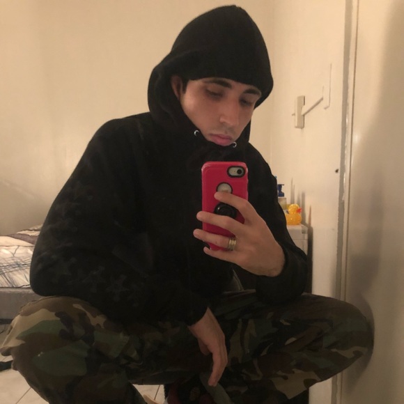 Meet your Posher, Gil - Picture 1 of 1